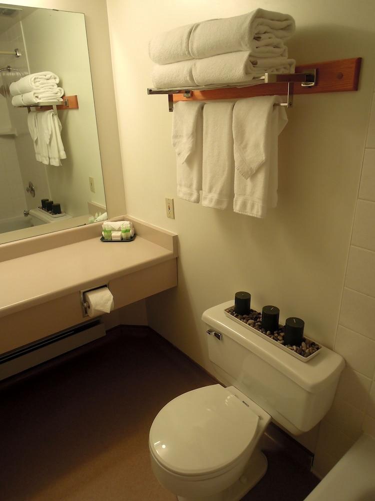 Homestead Inn بانف المظهر الخارجي الصورة