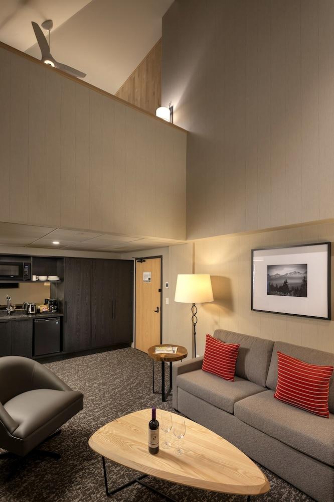 Homestead Inn بانف المظهر الخارجي الصورة