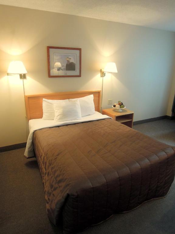 Homestead Inn بانف الغرفة الصورة